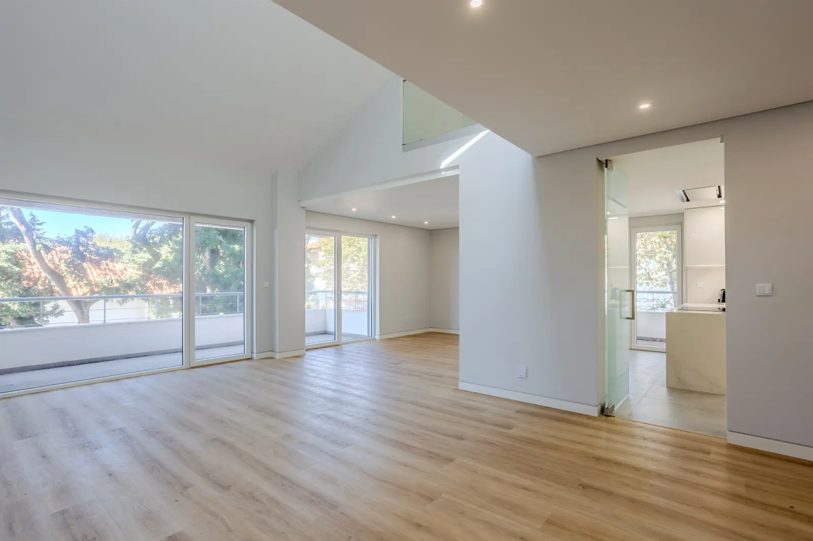 05 living room Carcavelos Central Duplex