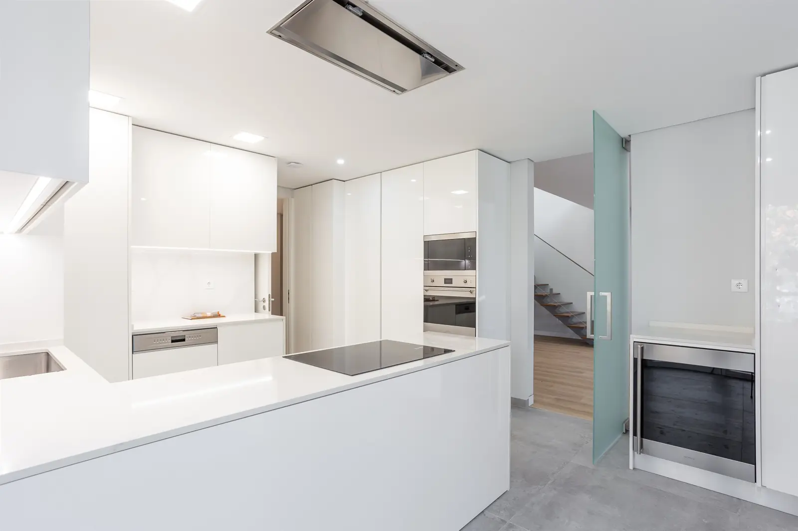 06 kitchen Carcavelos Central Duplex