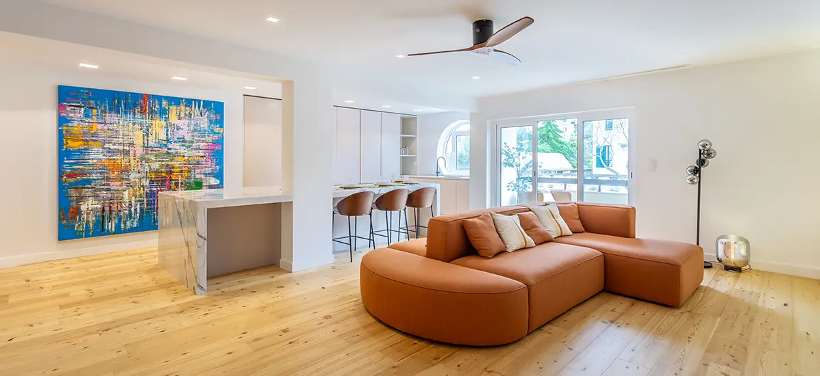 sala Apartamento T3 com varandas e garagem no Estoril