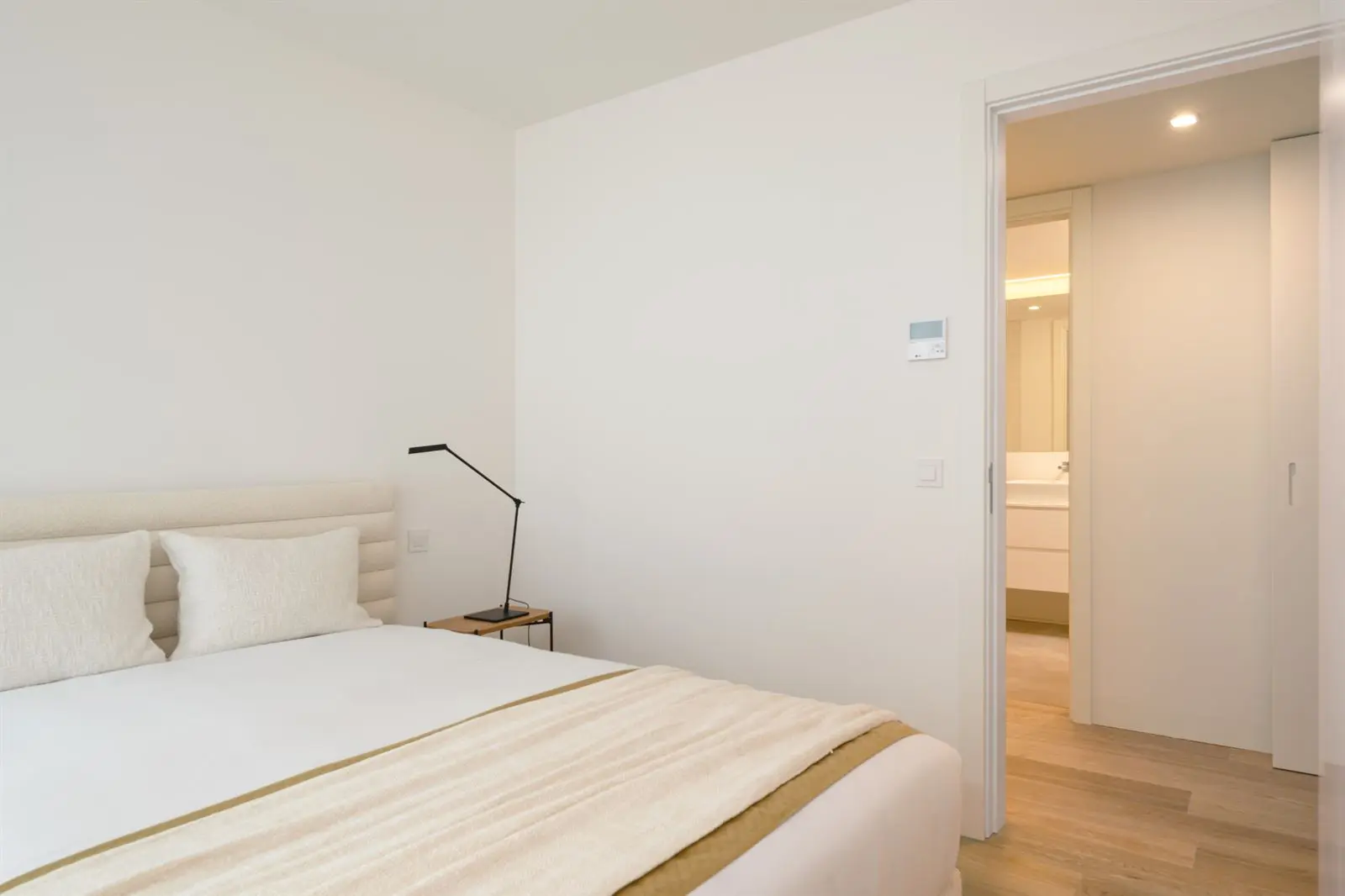 3 Bedroom Apartment In Lisbon Parque das Nações With Balcony Suite And Double Garage