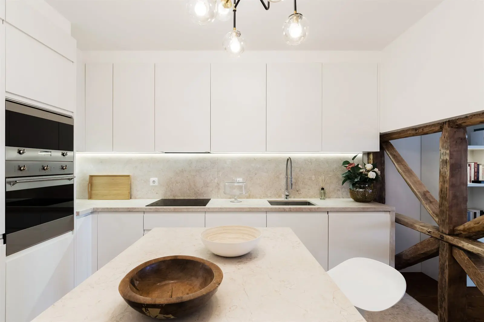 04 3bedroom Apartment With River View Garage In Lisbon Chiado