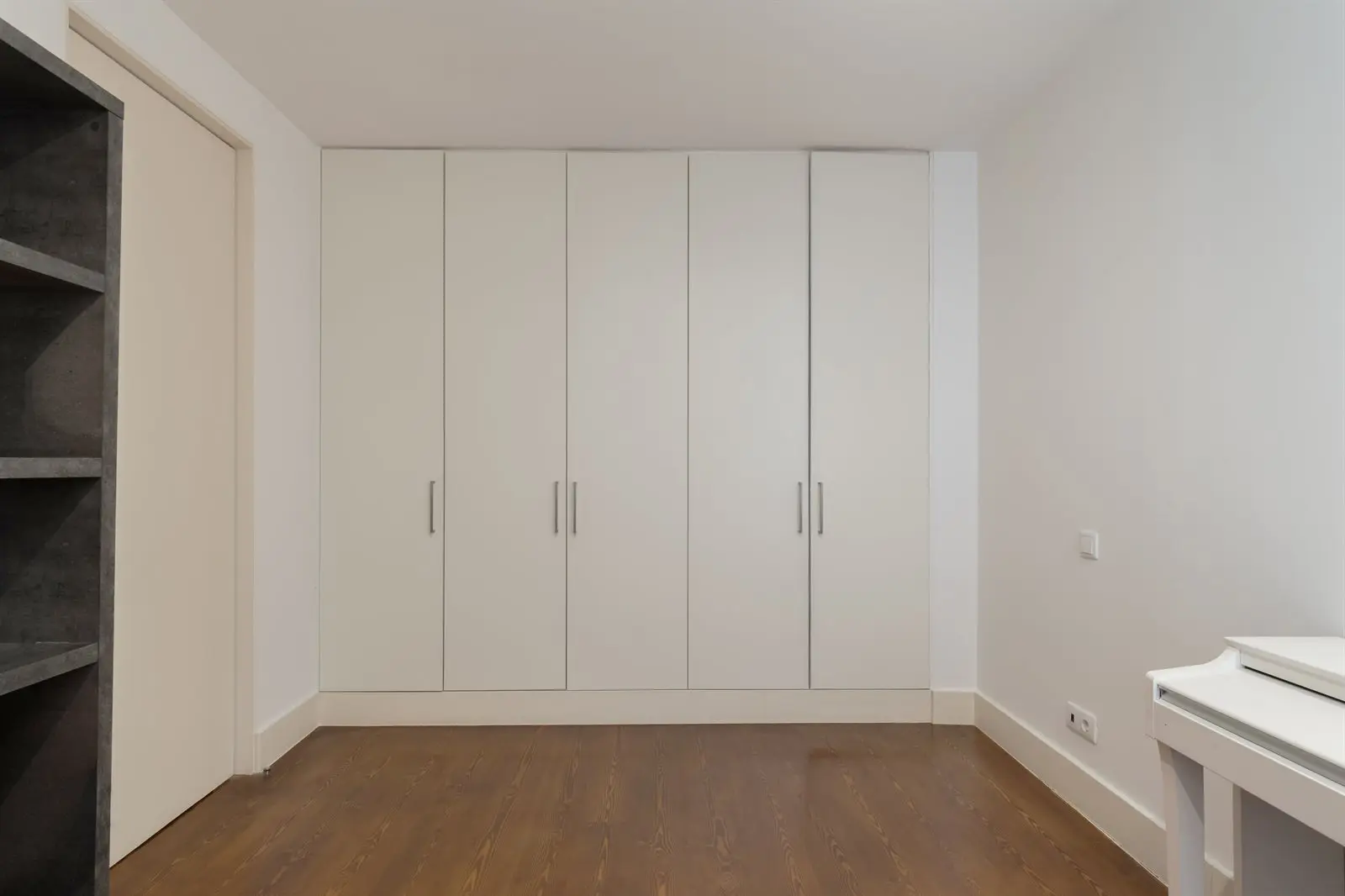 07 3bedroom Apartment With River View Garage In Lisbon Chiado