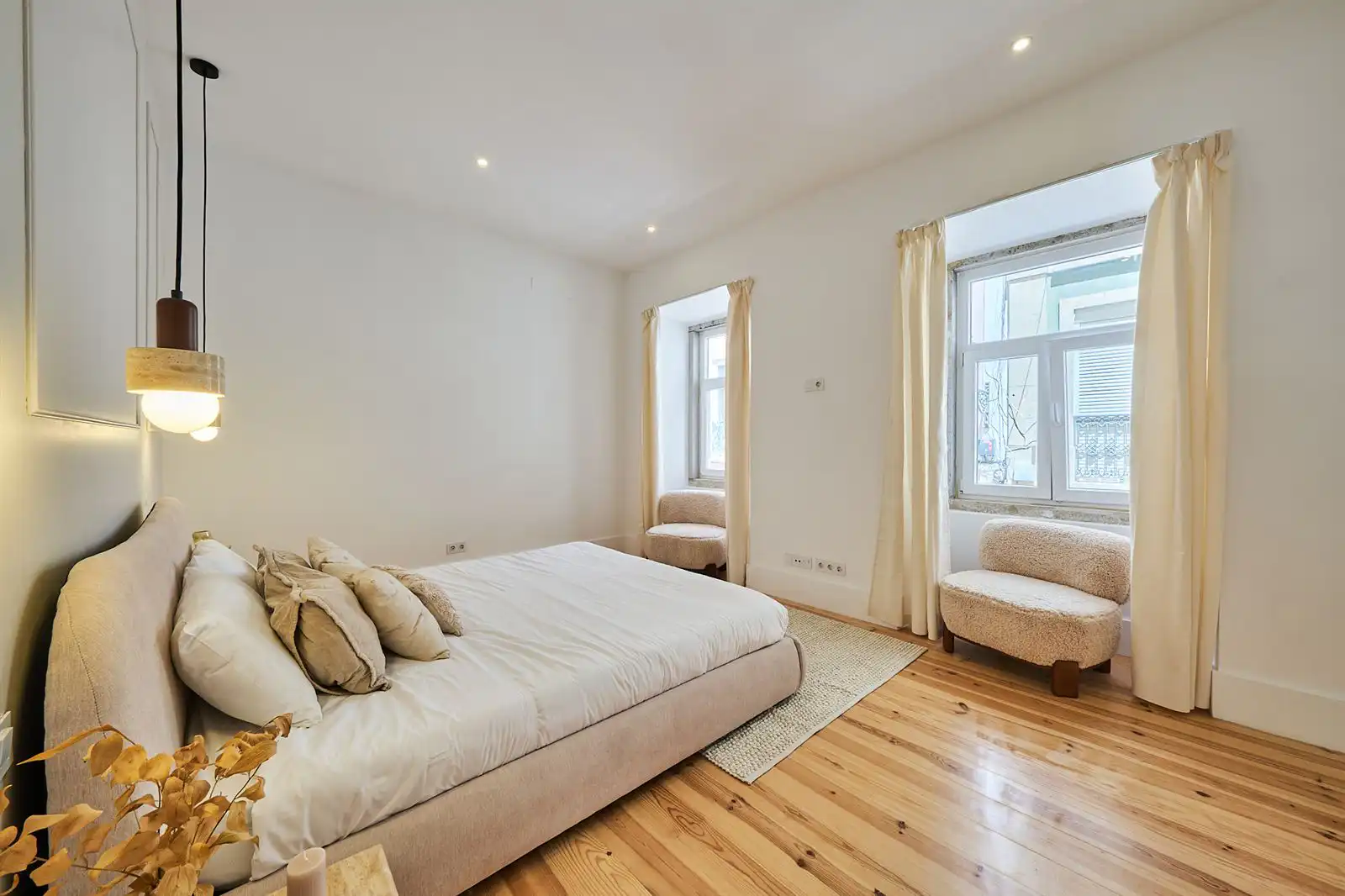 Vista Quarto Silencioso Rua Mouros 41 For Sale Lisbon