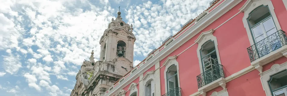 Linbon Pink Building