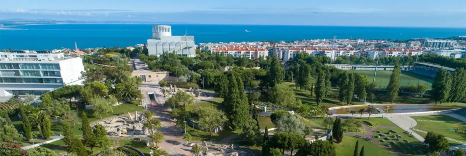 Parque Dos Poetas Oeiras