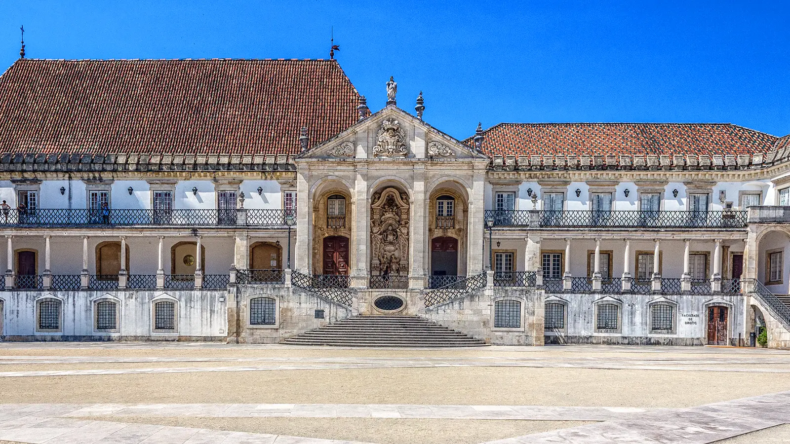 Universidade De Coimbra